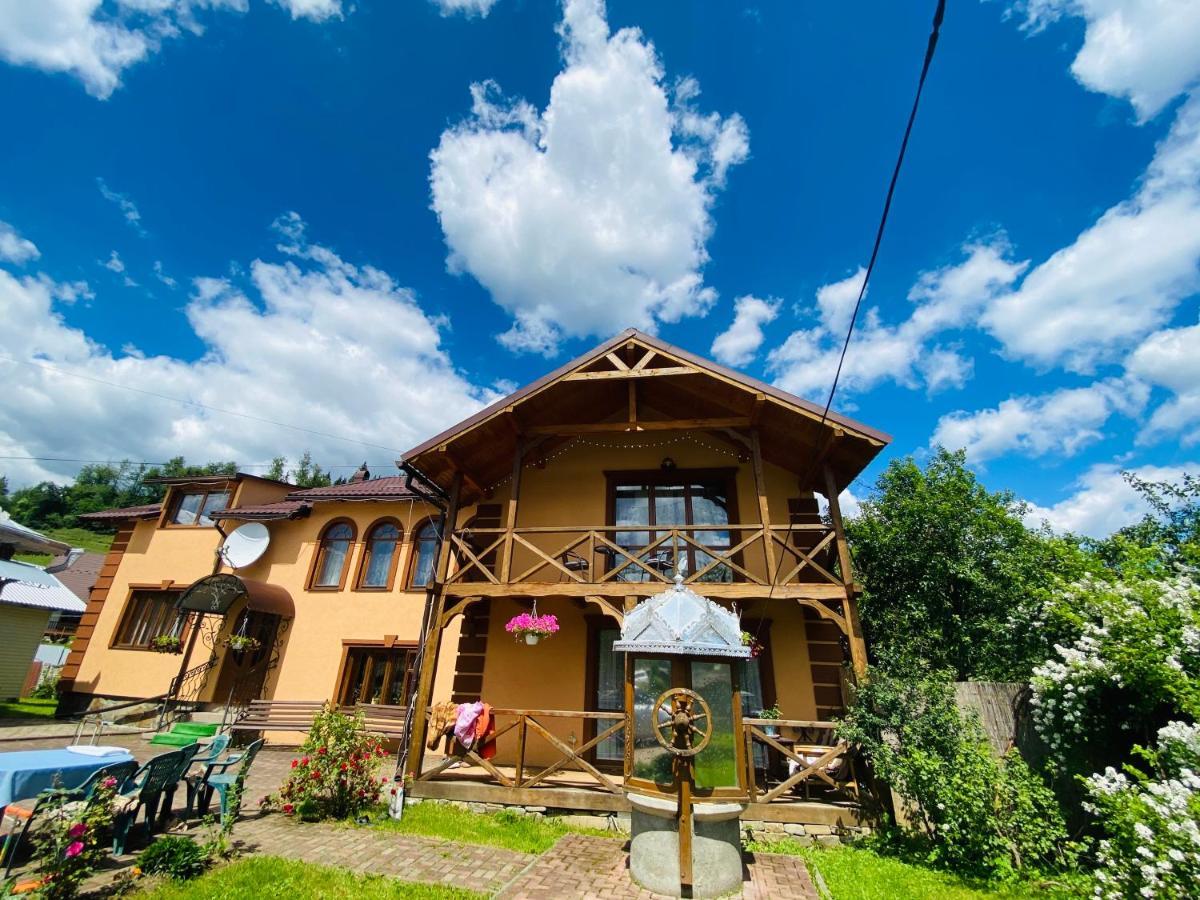 Maison d'hôtes Rodynnyi Zatyshok à Verkhovyna Extérieur photo