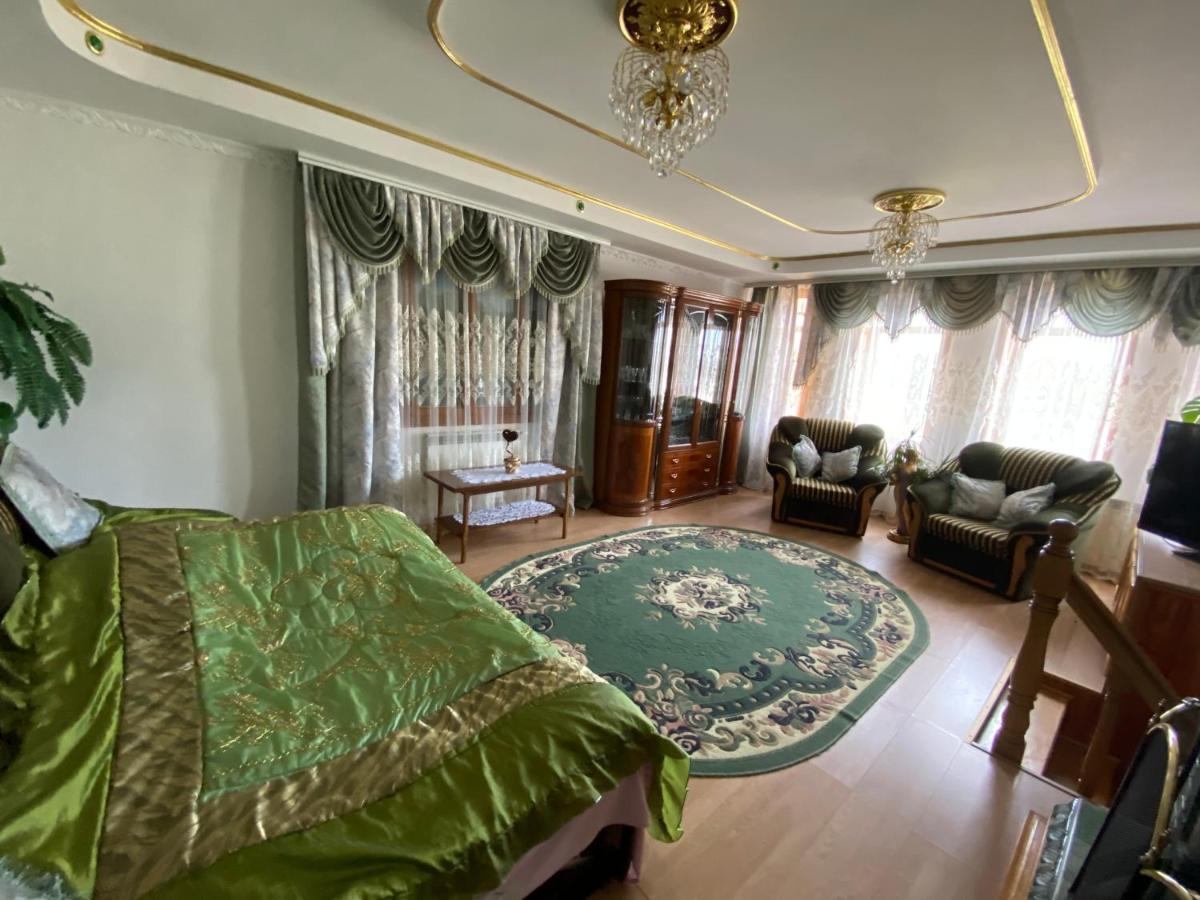Maison d'hôtes Rodynnyi Zatyshok à Verkhovyna Extérieur photo